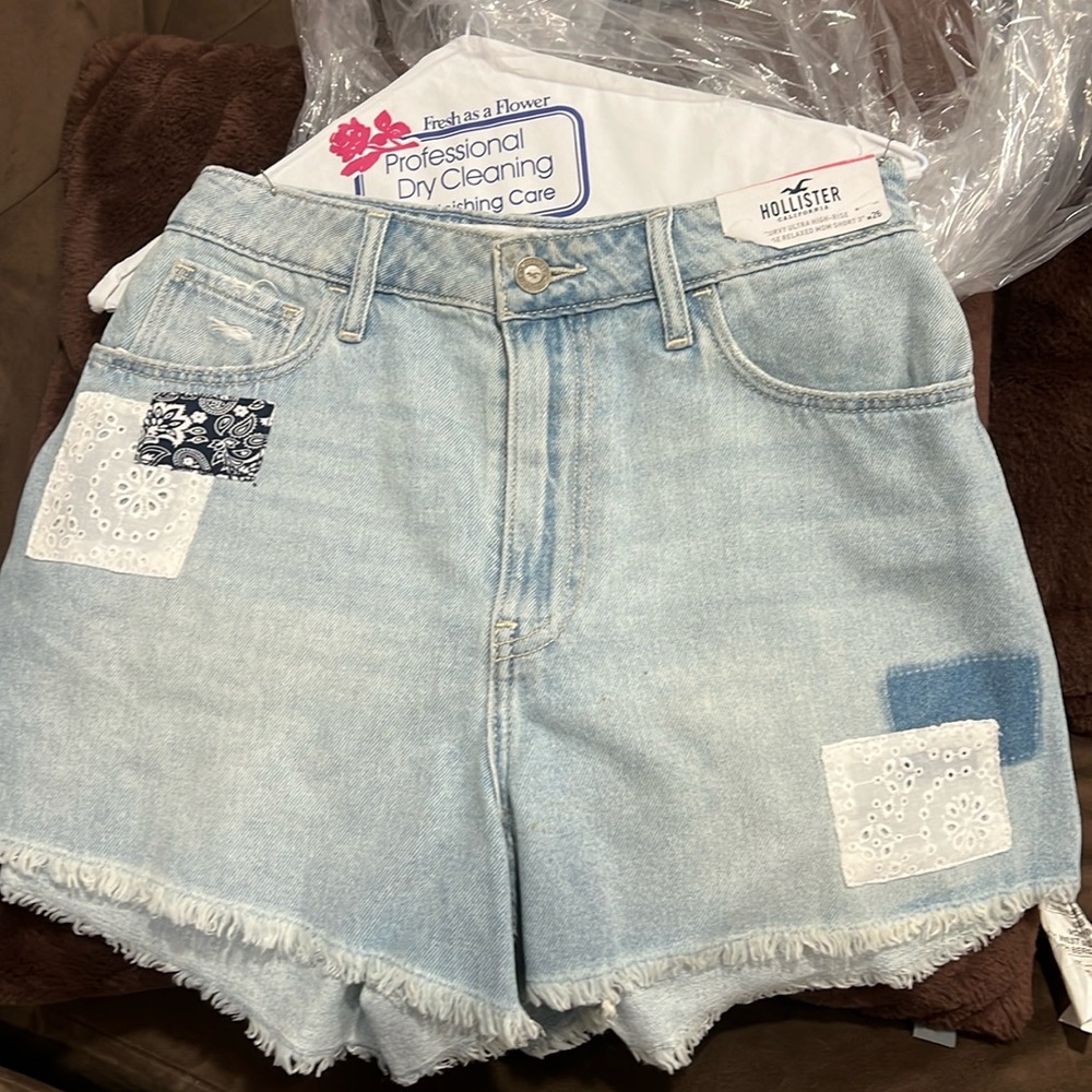 New Hollister shorts